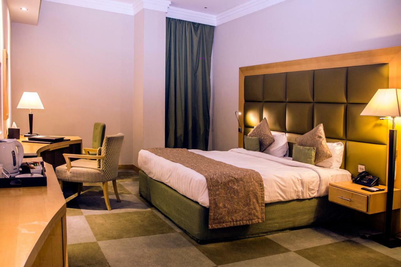 Halo Hotel Dubai Ngoại thất bức ảnh